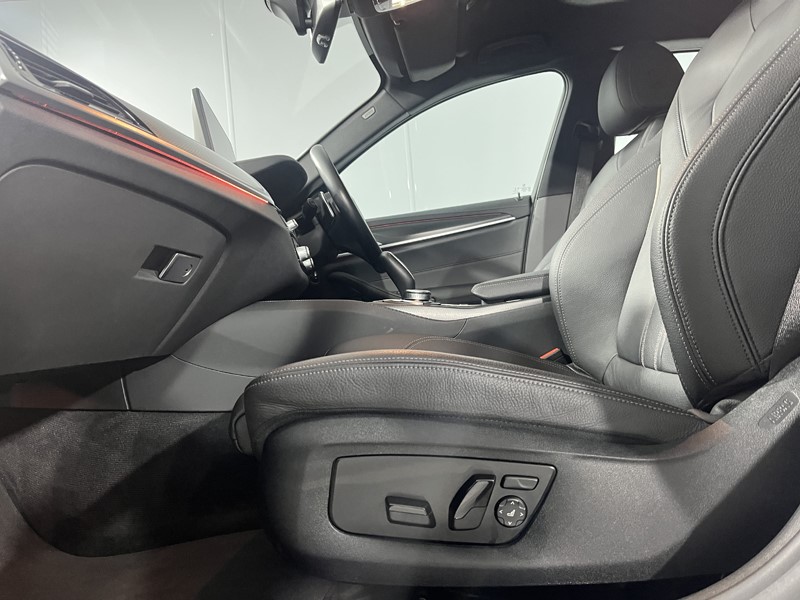 2022 (22) BMW 5 SERIES 520d MHT M Sport 4dr Step Auto 5465011