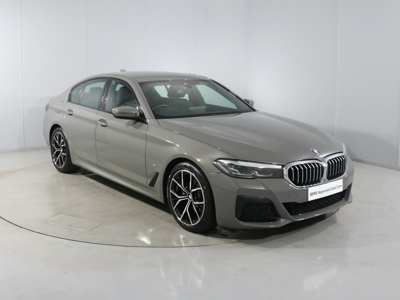 2022 (22) BMW 5 SERIES 520d MHT M Sport 4dr Step Auto