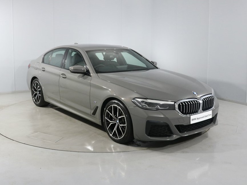 2022 (22) BMW 5 SERIES 520d MHT M Sport 4dr Step Auto