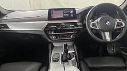 2020 (20) BMW 5 SERIES 520d MHT M Sport 4dr Auto 5465028
