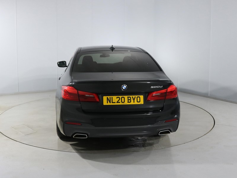 2020 (20) BMW 5 SERIES 520d MHT M Sport 4dr Auto 5465039