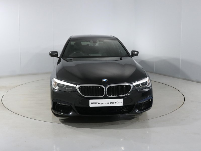2020 (20) BMW 5 SERIES 520d MHT M Sport 4dr Auto 5465040