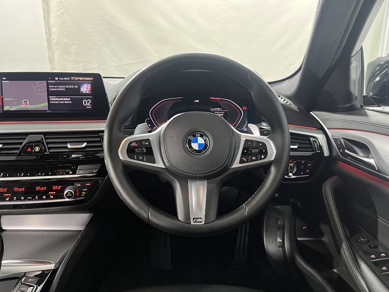2020 (20) BMW 5 SERIES 520d MHT M Sport 4dr Auto 5465029