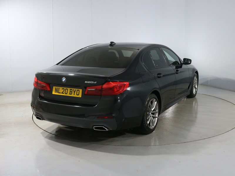 2020 (20) BMW 5 SERIES 520d MHT M Sport 4dr Auto 5465068