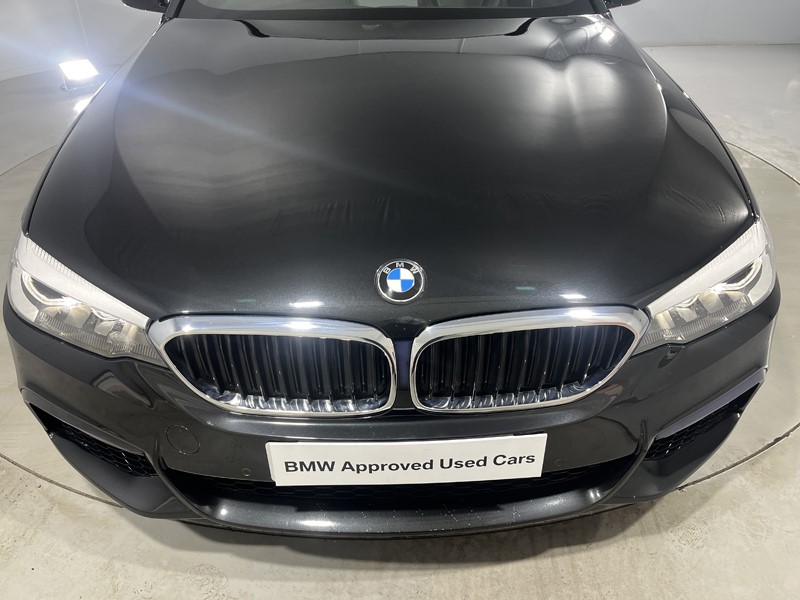2020 (20) BMW 5 SERIES 520d MHT M Sport 4dr Auto 5465064