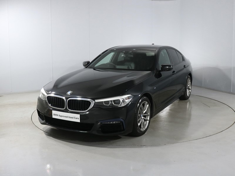 2020 (20) BMW 5 SERIES 520d MHT M Sport 4dr Auto 5465067