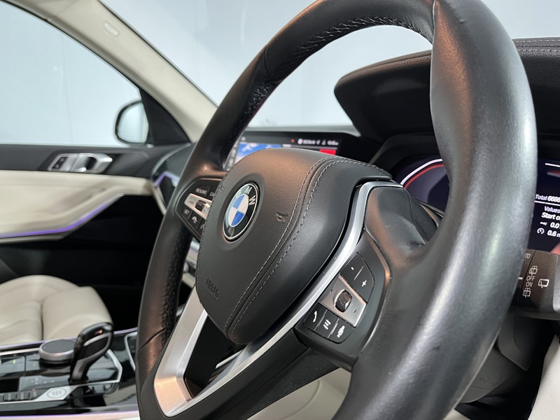 2022 (22) BMW X5 xDrive30d MHT xLine 5dr Auto 5456986