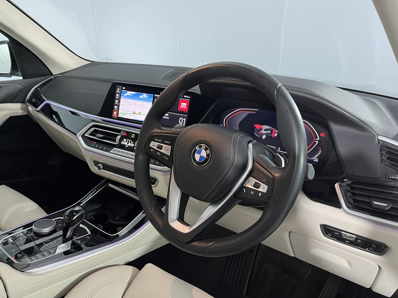 2022 (22) BMW X5 xDrive30d MHT xLine 5dr Auto 5456970