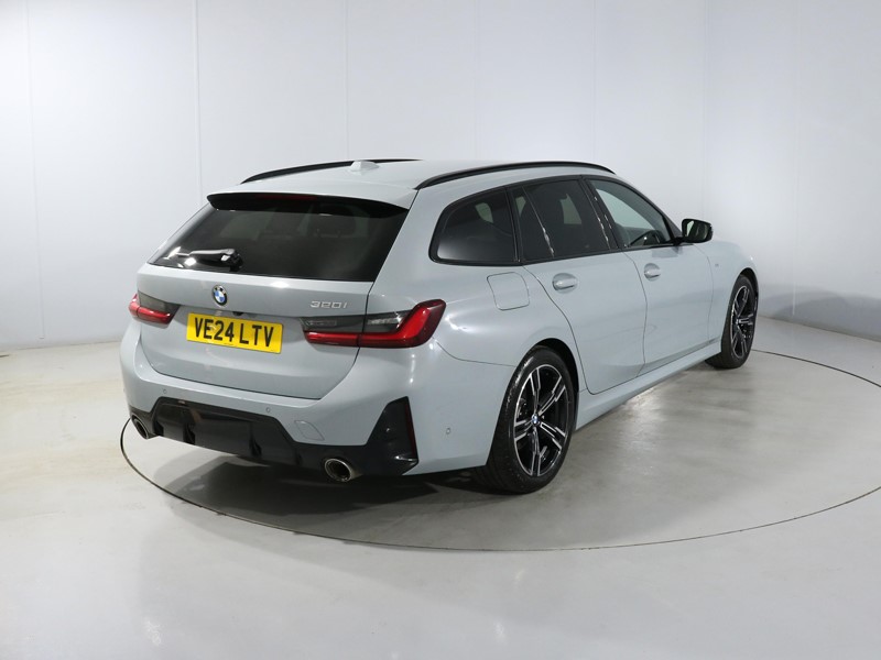 2024 (24) BMW 3 SERIES 320i M Sport 5dr Step Auto 5476341