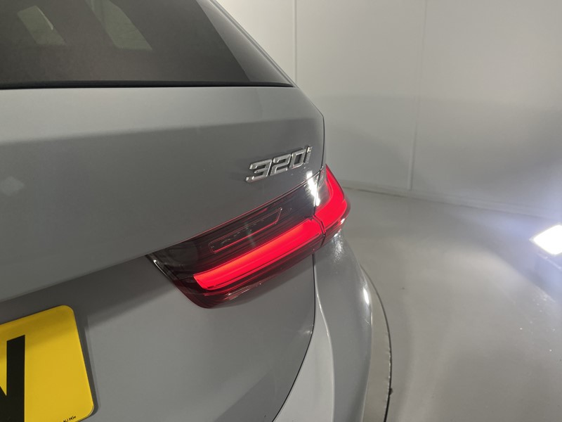 2024 (24) BMW 3 SERIES 320i M Sport 5dr Step Auto 5476337