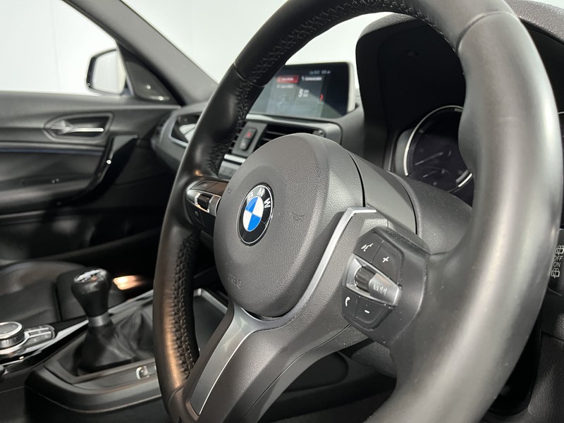 2019 (19) BMW 1 SERIES 118i [1.5] M Sport Shadow Edition 5dr 5495582