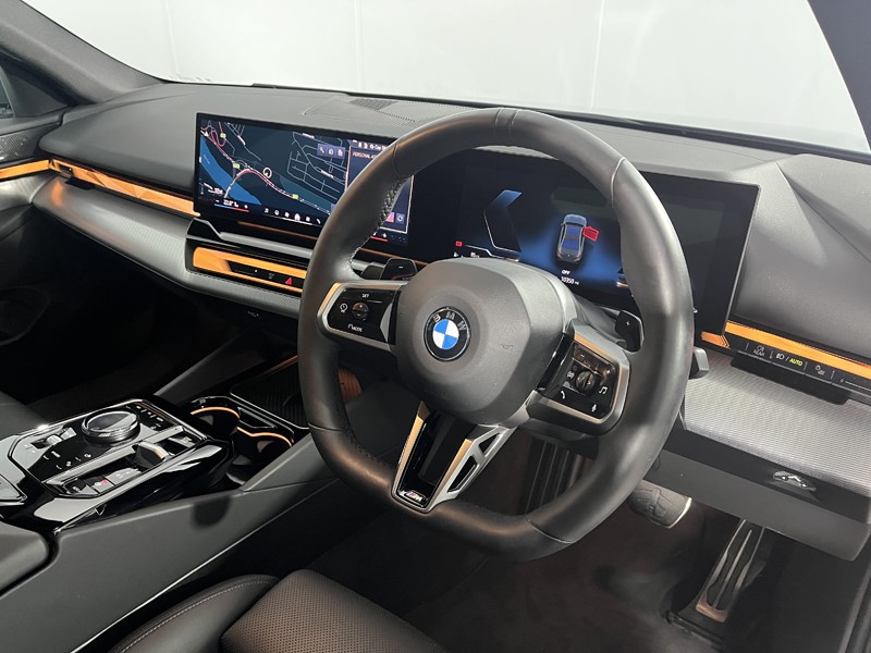 2026 (75) BMW 5 SERIES 520i M Sport Pro 4dr Auto 5451390