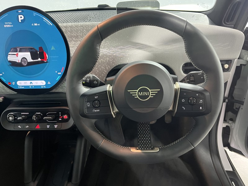 2024 (74) MINI COOPER 160kW SE Exclusive 54kWh 3dr Auto 5487922