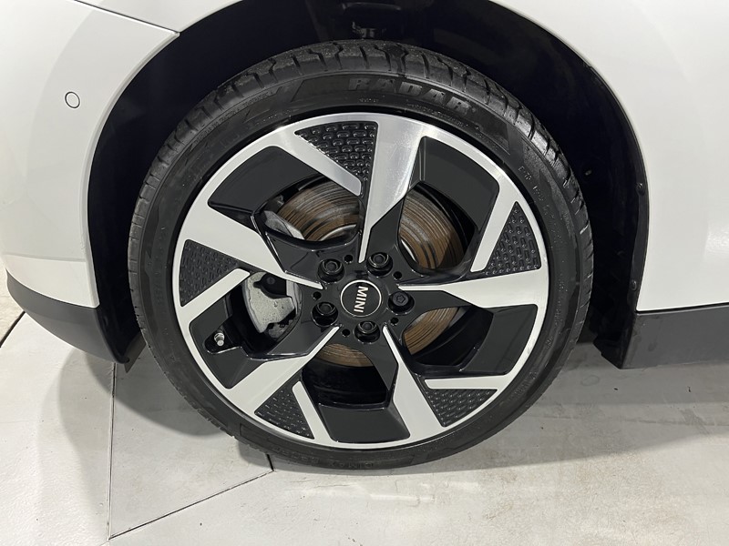 2024 (74) MINI COOPER 160kW SE Exclusive 54kWh 3dr Auto 5487931