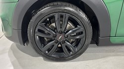 2020 (70) MINI HATCHBACK 1.5 Cooper Sport II 3dr 5487972