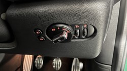 2020 (70) MINI HATCHBACK 1.5 Cooper Sport II 3dr 5487978