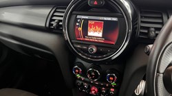 2020 (70) MINI HATCHBACK 1.5 Cooper Sport II 3dr 5487984