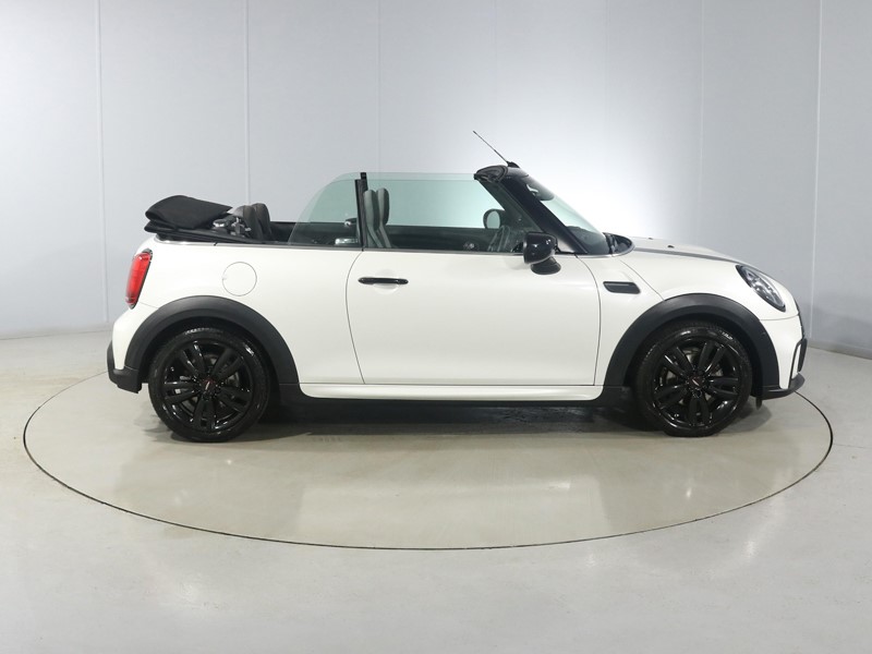 2023 (72) MINI CONVERTIBLE 1.5 Cooper Sport 2dr Auto 5482935