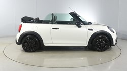 2023 (72) MINI CONVERTIBLE 1.5 Cooper Sport 2dr Auto 5482935
