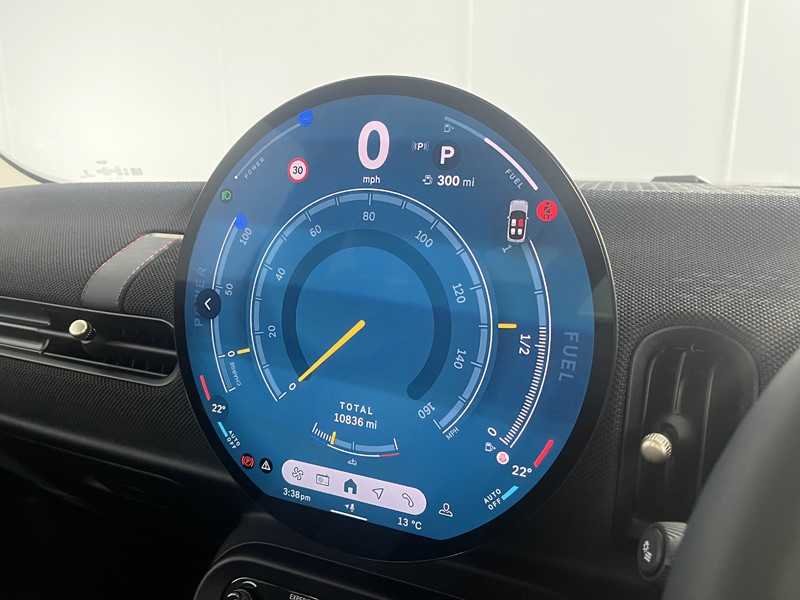2025 (75) MINI COOPER 1.5 C Classic 3dr Auto 5488050