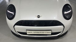 2025 (75) MINI COOPER 1.5 C Classic 3dr Auto 5488075