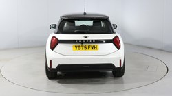 2025 (75) MINI COOPER 1.5 C Classic 3dr Auto 5488056