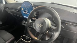 2025 (75) MINI COOPER 1.5 C Classic 3dr Auto 5488047