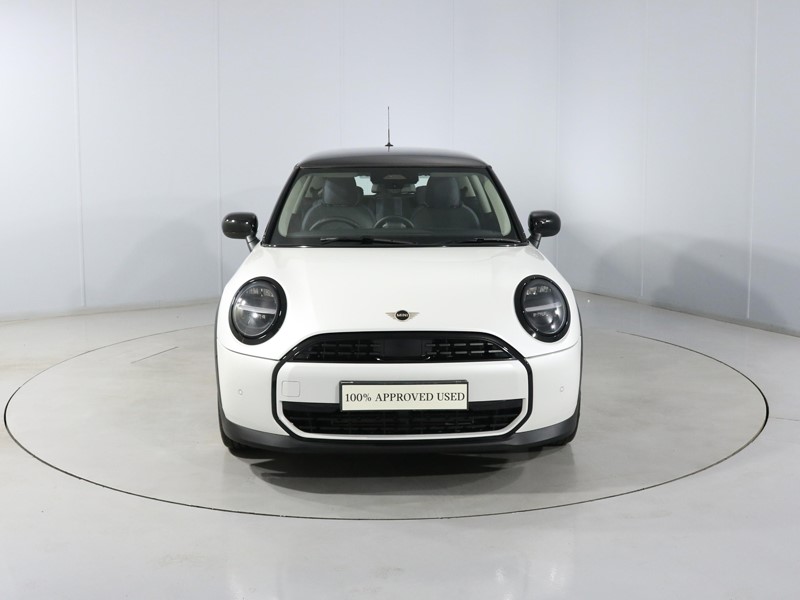 2025 (75) MINI COOPER 1.5 C Classic 3dr Auto 5488057