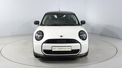 2025 (75) MINI COOPER 1.5 C Classic 3dr Auto 5488057