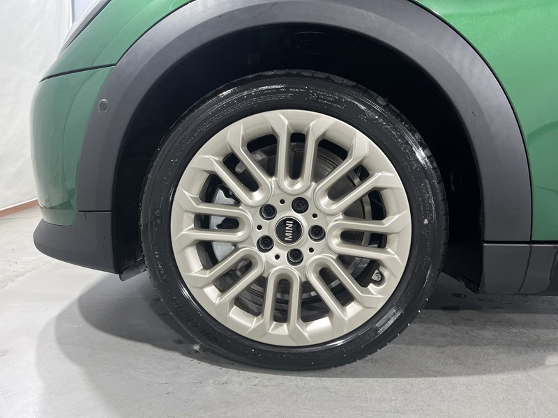2025 (75) MINI COOPER 1.5 C Exclusive 5dr Auto 5484441