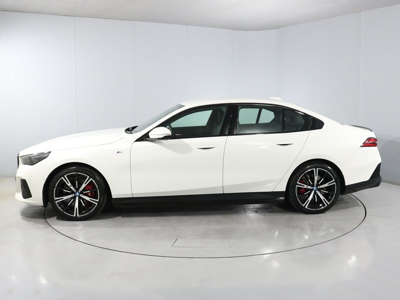 2024 (24) BMW I5 250kW eDrive40 M Sport Pro 84kWh 4dr Auto 5492747