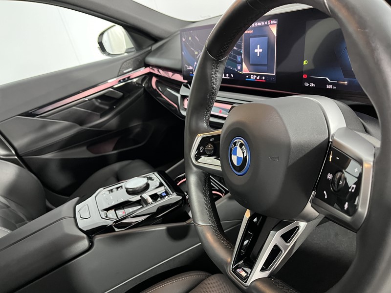 2024 (24) BMW I5 250kW eDrive40 M Sport Pro 84kWh 4dr Auto 5492723