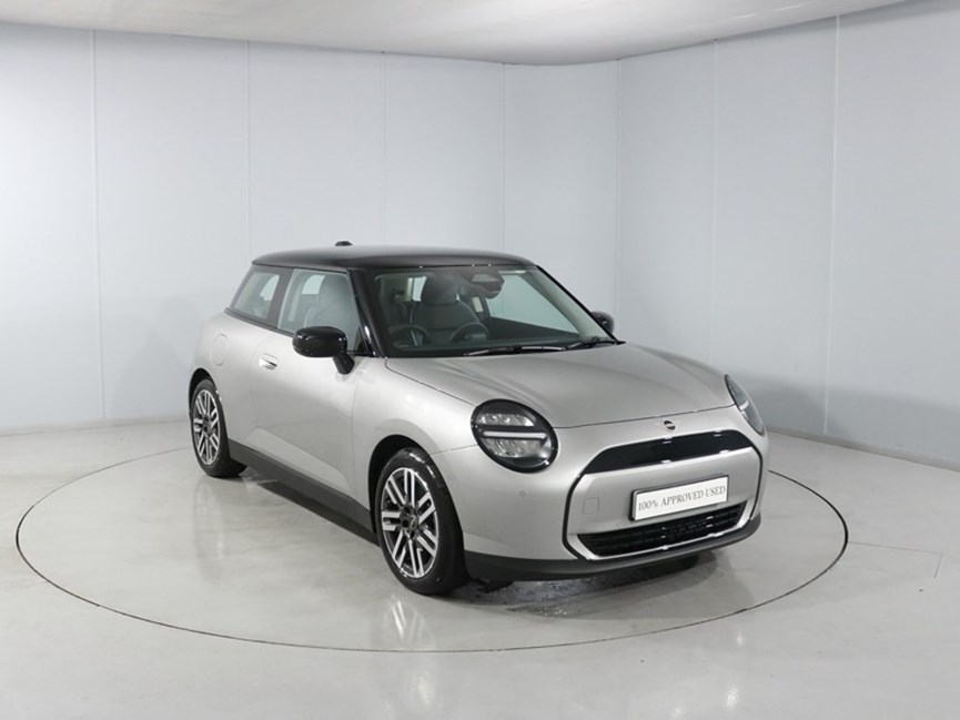 2025 (75) MINI COOPER 135kW E Classic 41kWh 3dr Auto