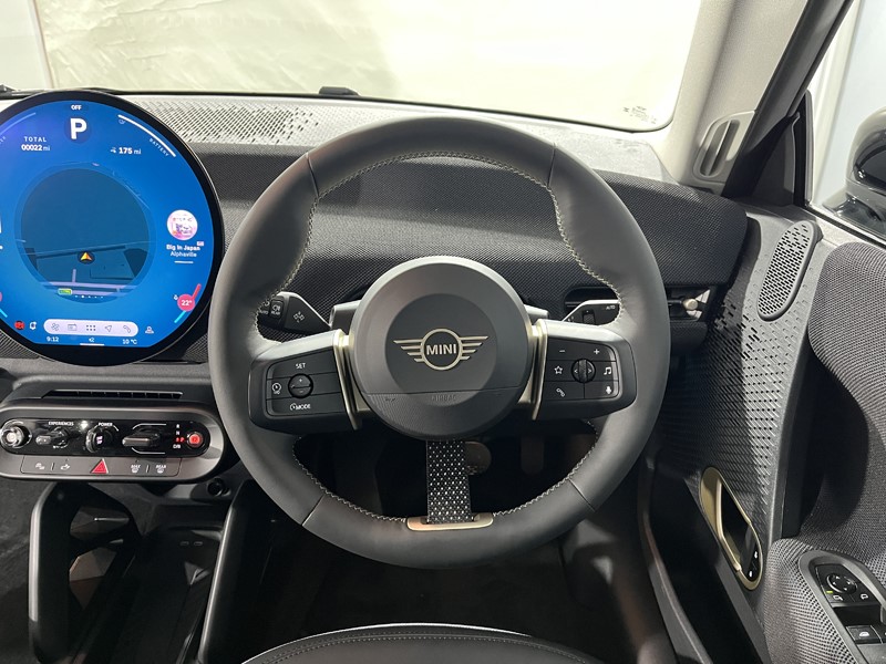 2025 (75) MINI COOPER 135kW E Classic 41kWh 3dr Auto 5484264