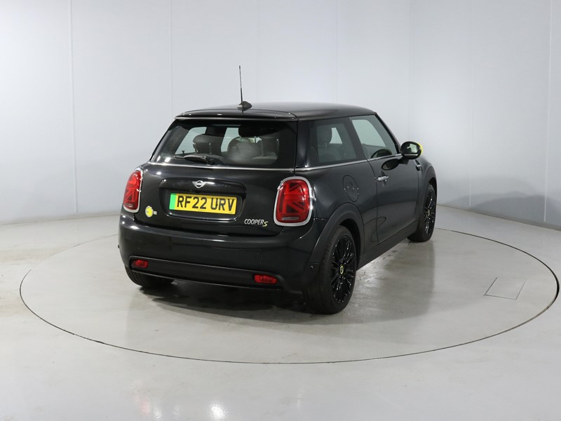 2022 (22) MINI HATCHBACK 135kW Cooper S Level 2 33kWh 3dr Auto 5492620