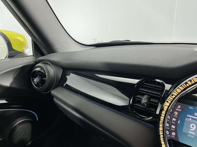 2022 (22) MINI HATCHBACK 135kW Cooper S Level 2 33kWh 3dr Auto 5492603