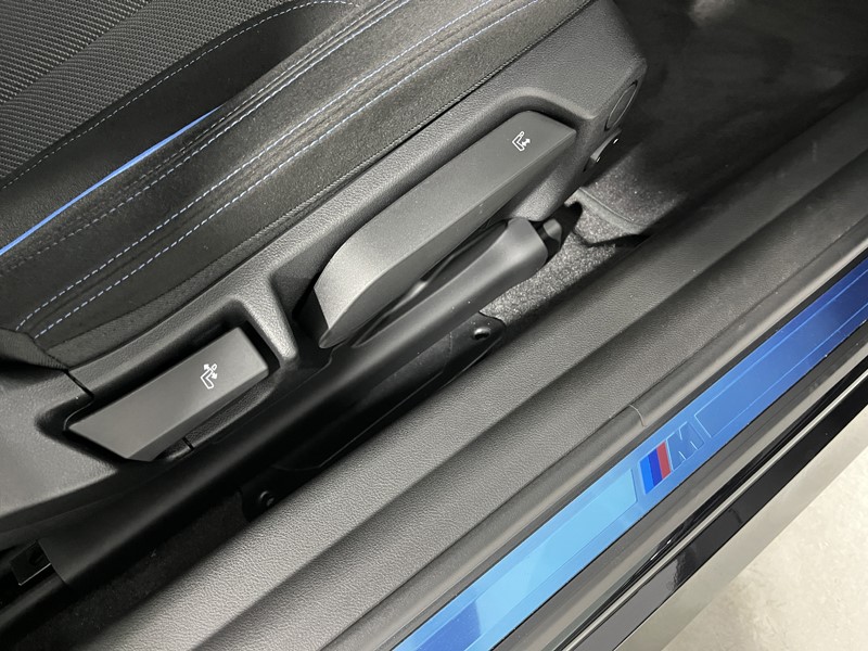 2026 (26) BMW 2 SERIES 220i M Sport 2dr Step Auto 5853846