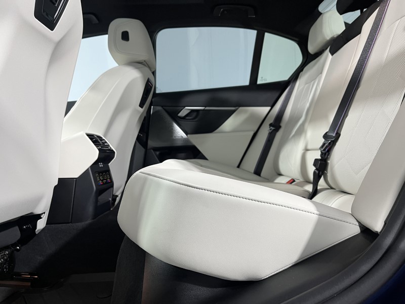 2024 (24) BMW I5 250kW eDrive40 M Sport Pro 84kWh 4dr Auto 5506586