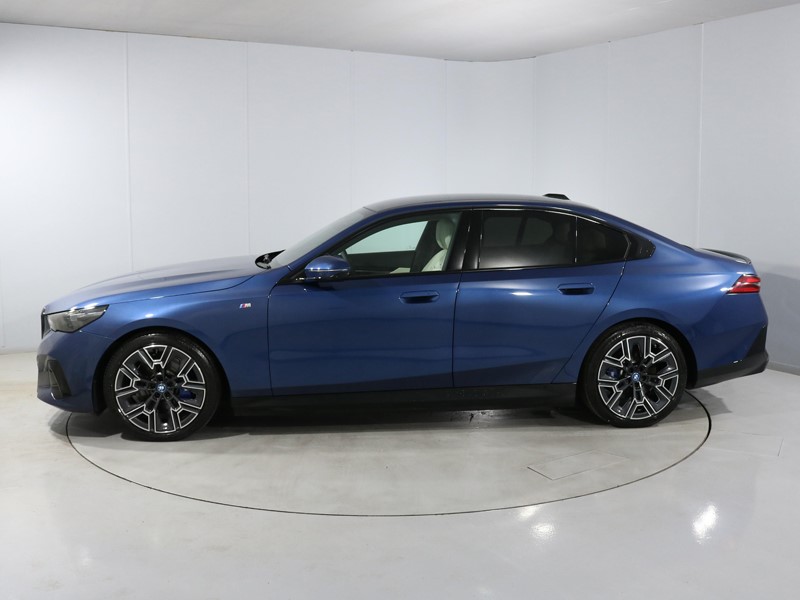 2024 (24) BMW I5 250kW eDrive40 M Sport Pro 84kWh 4dr Auto 5506599