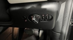 2022 (72) MINI HATCHBACK 1.5 Cooper Exclusive 3dr Auto 5511379