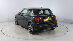 2022 (72) MINI HATCHBACK 1.5 Cooper Exclusive 3dr Auto 1
