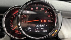 2022 (72) MINI HATCHBACK 1.5 Cooper Exclusive 3dr Auto 5511369