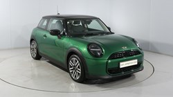 2025 (75) MINI COOPER 1.5 C Classic 3dr Auto 5492622