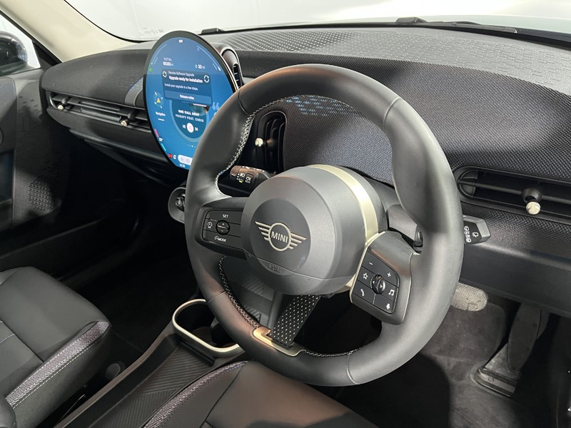 2025 (75) MINI COOPER 1.5 C Classic 3dr Auto 5492627