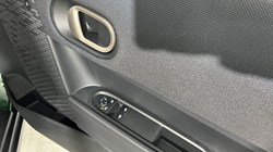 2025 (75) MINI COOPER 1.5 C Classic 3dr Auto 5492641