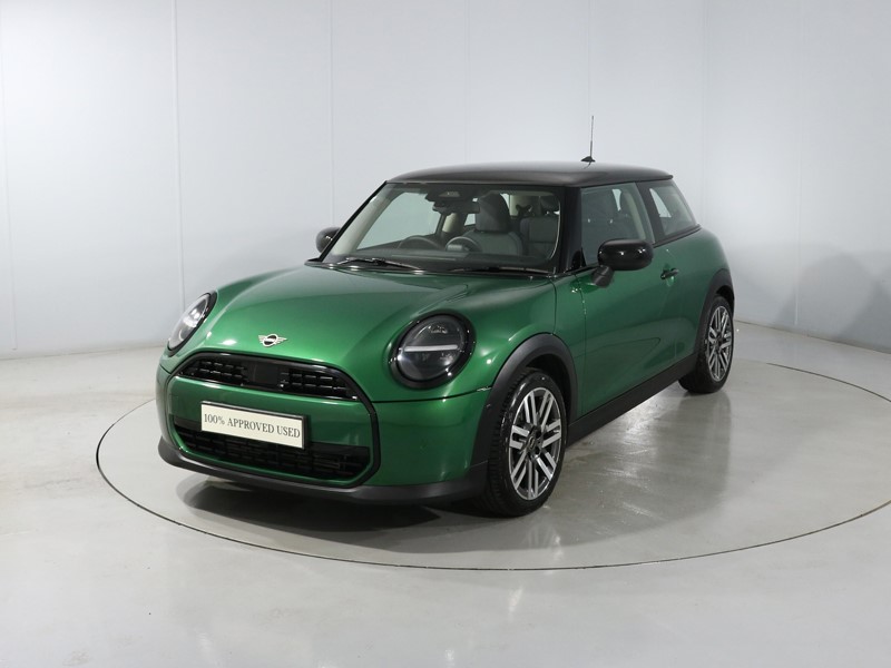 2025 (75) MINI COOPER 1.5 C Classic 3dr Auto 5492658