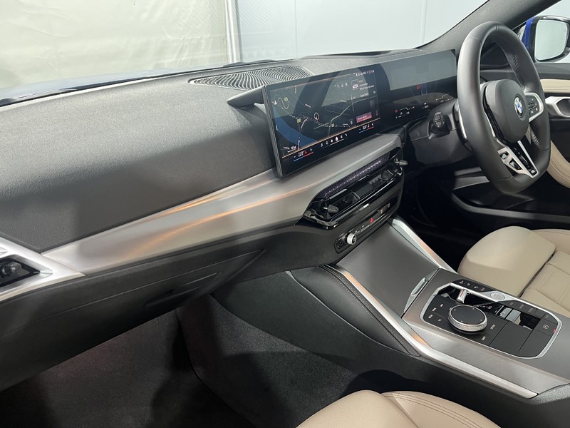 2025 (25) BMW 2 SERIES 220i M Sport 2dr Step Auto 5526280