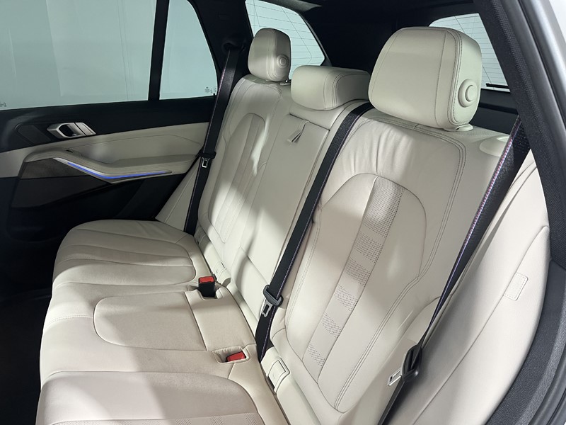 2022 (22) BMW X5 xDrive30d MHT M Sport 5dr Auto 5525939