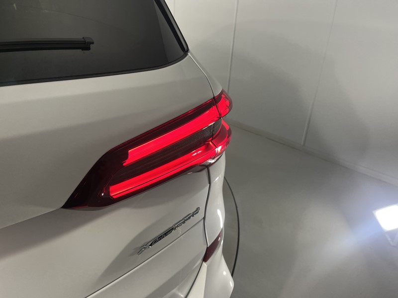 2022 (22) BMW X5 xDrive30d MHT M Sport 5dr Auto 5525975