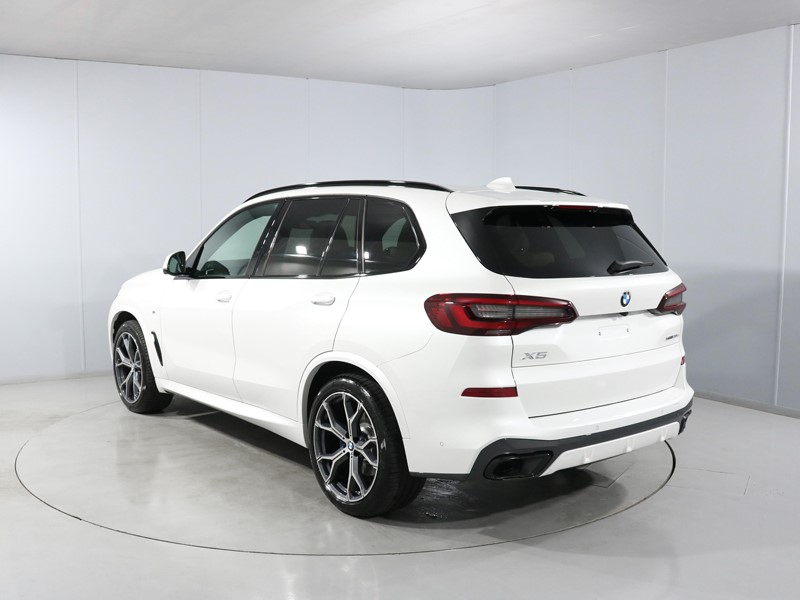 2022 (22) BMW X5 xDrive30d MHT M Sport 5dr Auto 1
